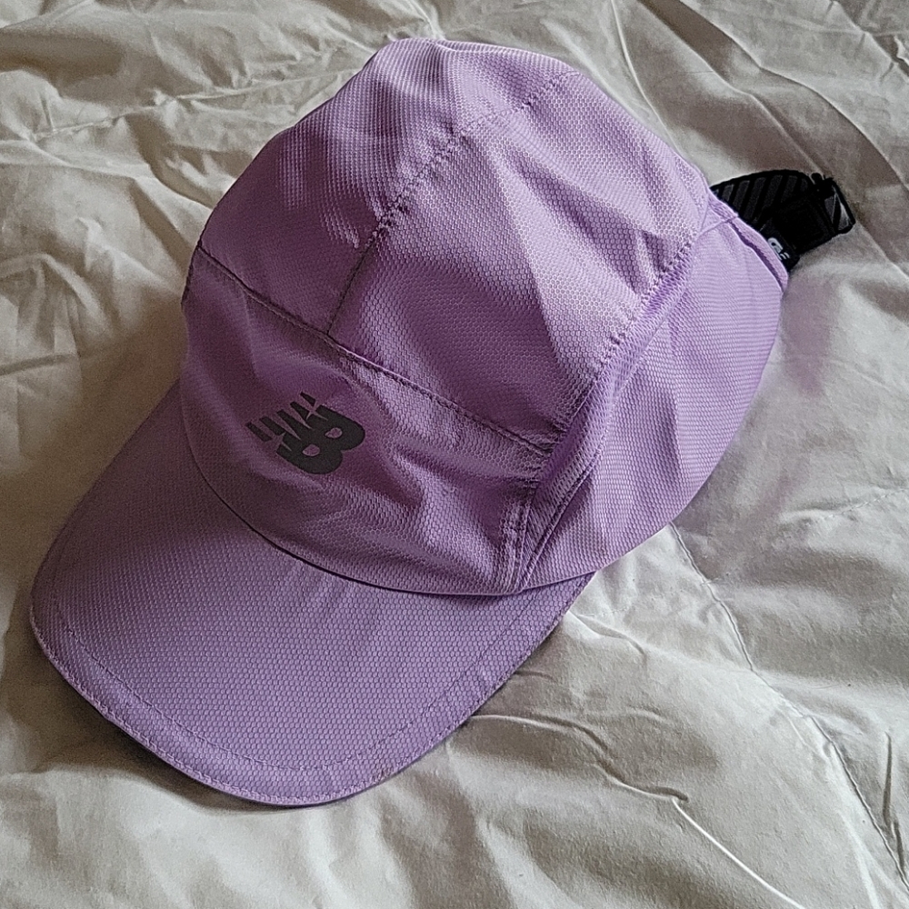 New balance hat